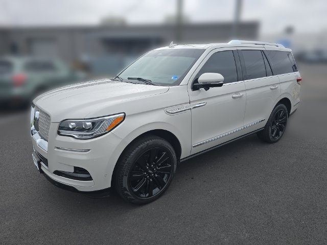 2024 Lincoln Navigator