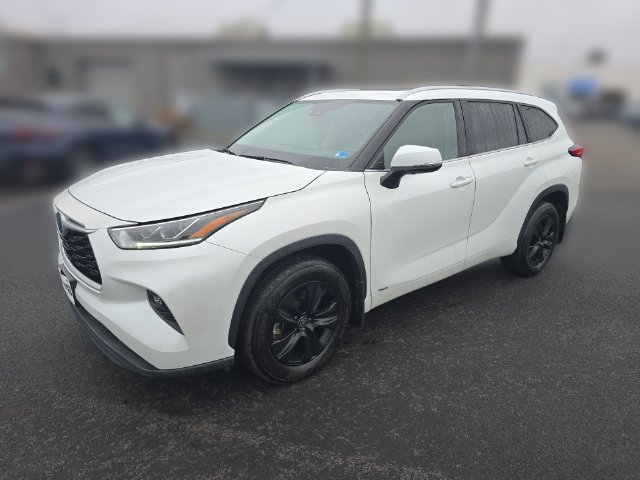 2022 Toyota Highlander Bronze Edition