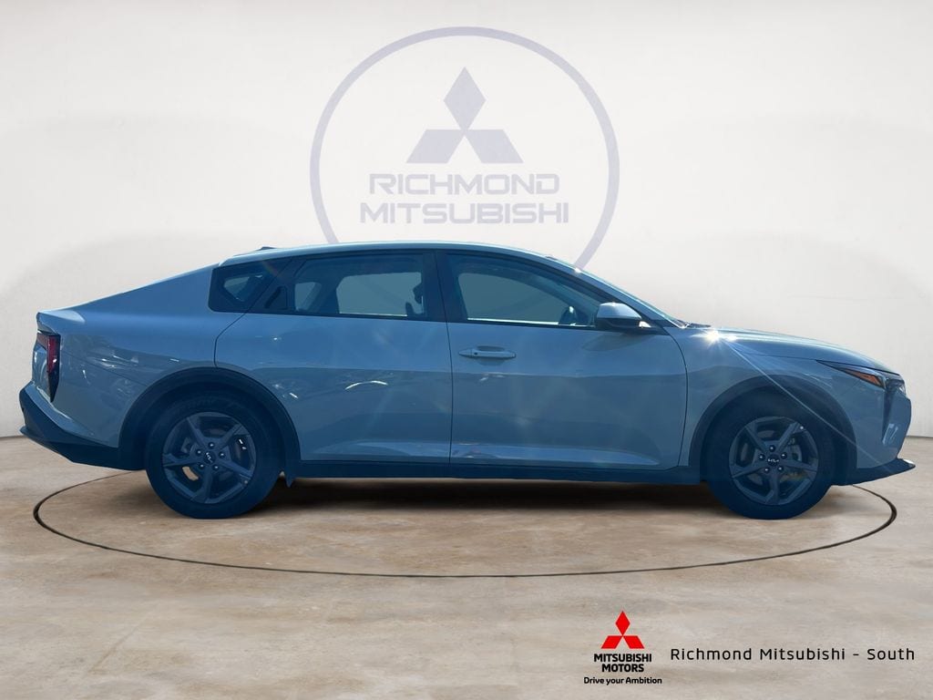 Used 2025 Kia K4 LXS Sedan
