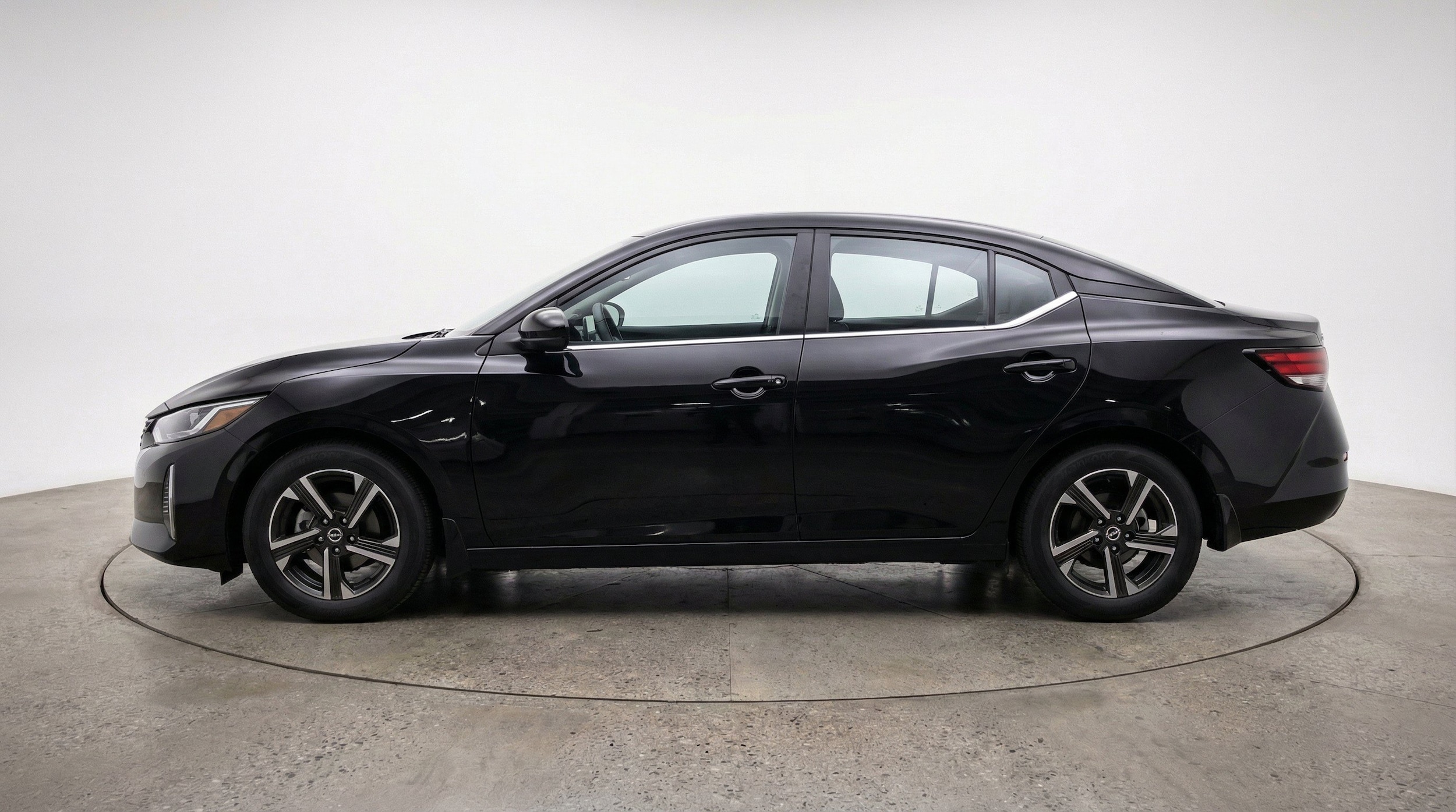 Thumbnail: 2025 Nissan Sentra - 5