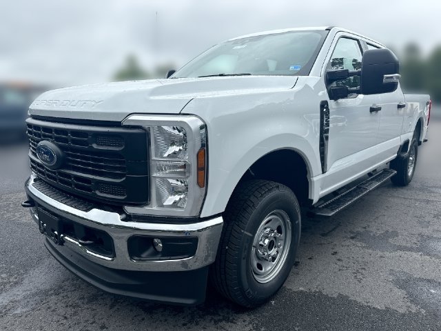 2026 Ford F-250 4D Crew Cab 