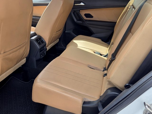 2022 Volkswagen Tiguan SE R-LINE BLACK - Photo 11