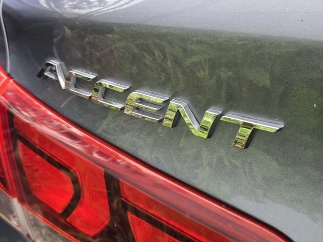 2018 Hyundai Accent SE - Photo 9