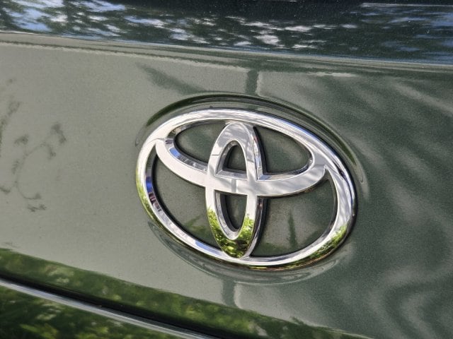 2023 Toyota Corolla Cross XLE - Photo 9