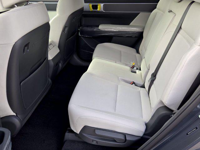 2026 Hyundai Santa Fe SE - Photo 6