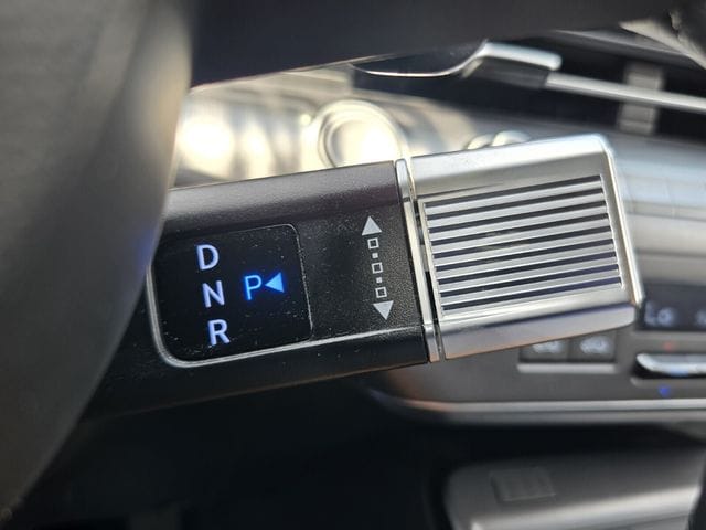 2024 Hyundai Kona Limited - Photo 22