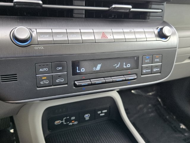 2024 Hyundai Kona SEL - Photo 16
