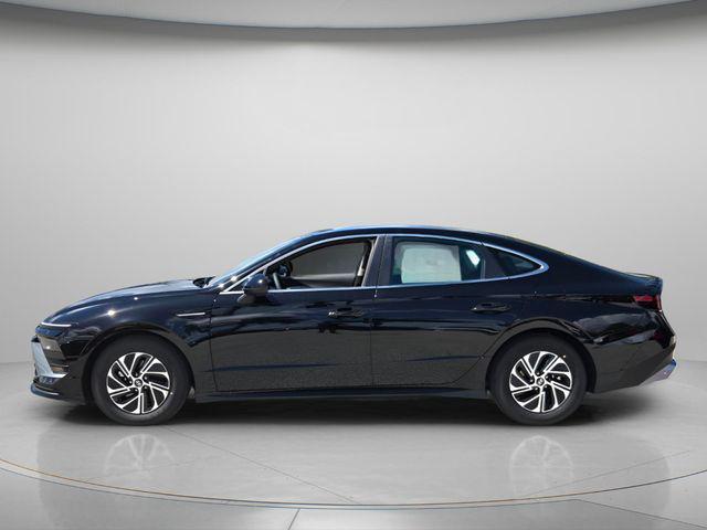 New 2026 Hyundai Sonata Hybrid Blue Sedan