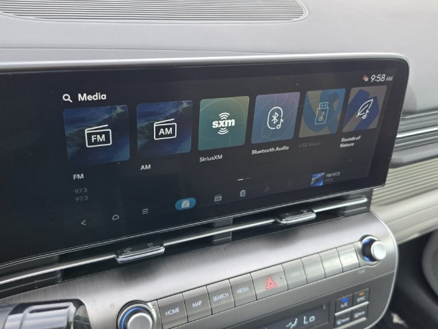 2024 Hyundai Kona SEL - Photo 17
