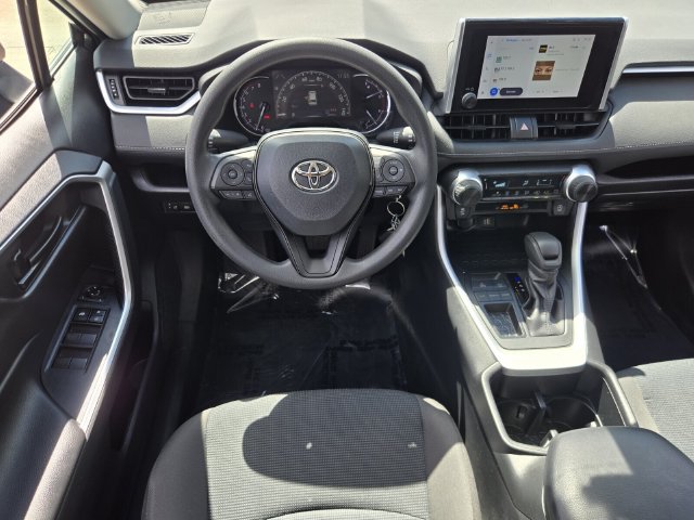 2024 Toyota RAV4 LE - Photo 12