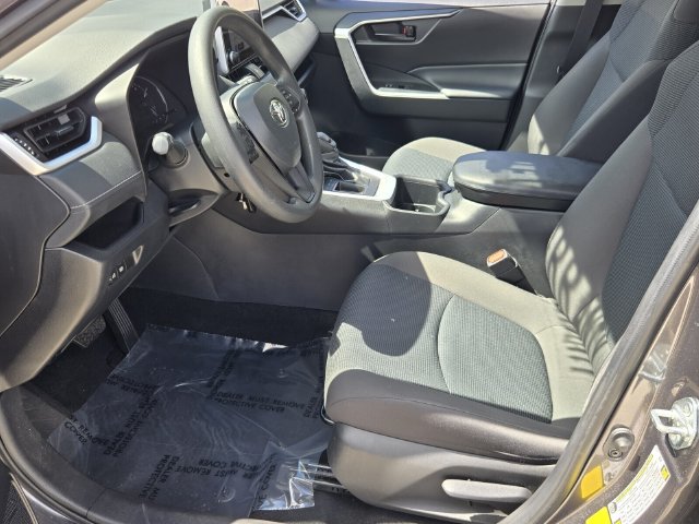 2024 Toyota RAV4 LE - Photo 10
