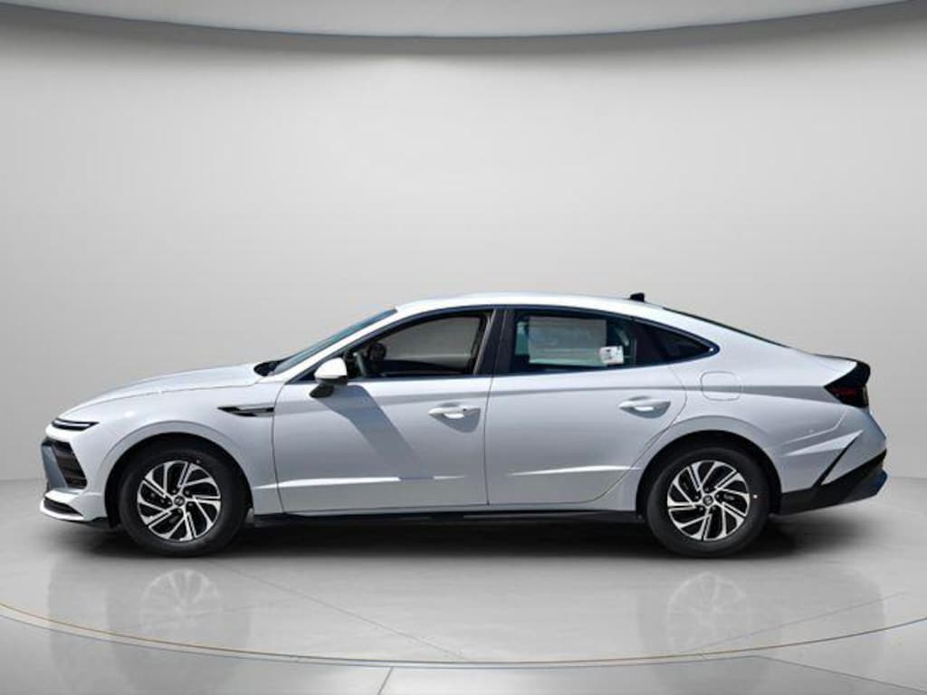 New 2026 Hyundai Sonata Hybrid Blue Sedan