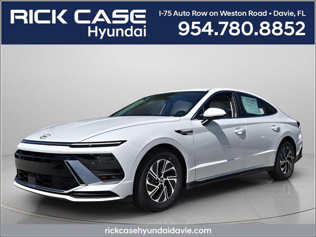 2026 Hyundai Sonata Hybrid Blue