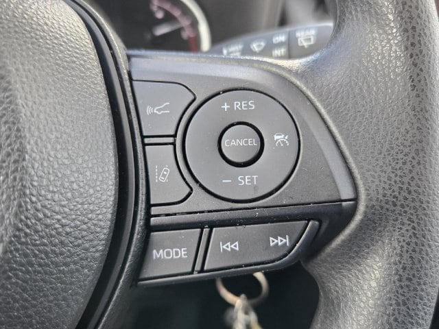 2024 Toyota RAV4 LE - Photo 22
