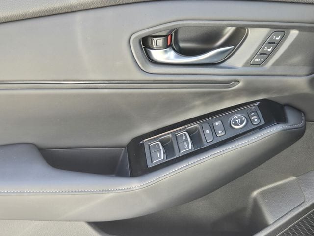 2023 Honda Accord Hybrid Touring - Photo 28