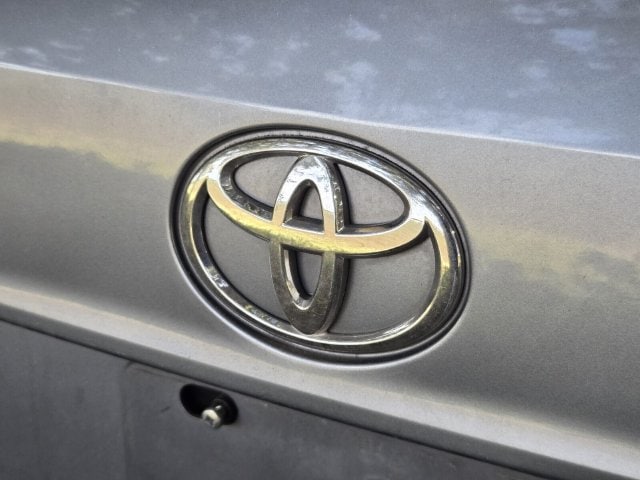2022 Toyota Highlander XLE - Photo 11