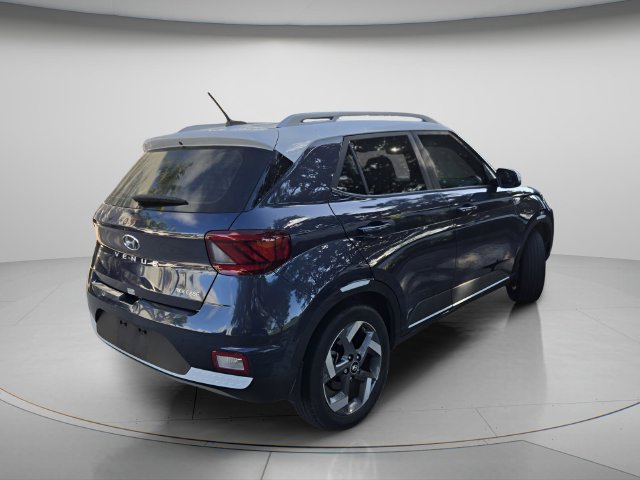 2024 Hyundai Venue Limited - Photo 6