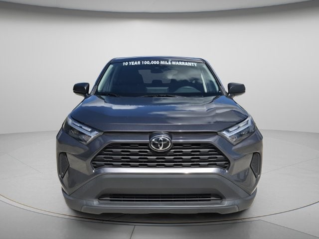 2024 Toyota RAV4 LE - Photo 9