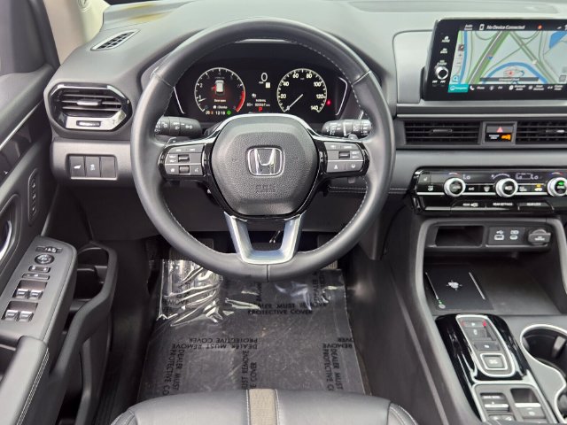 2025 Honda Pilot Touring - Photo 13