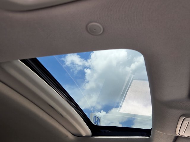 2025 Honda CR-V EX - Photo 16