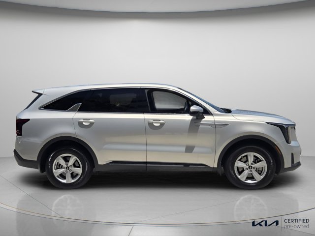 Used 2026 Kia Sorento LX SUV