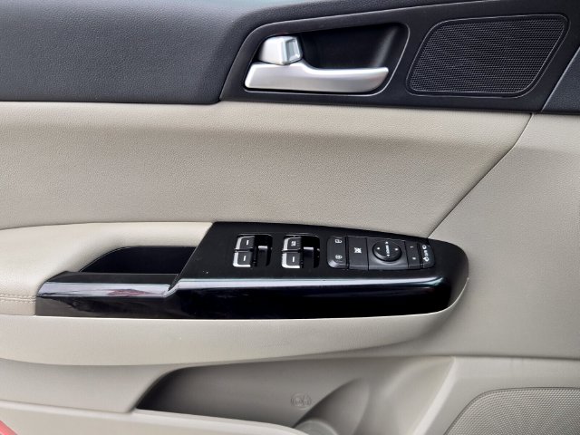 2022 Kia Sportage EX - Photo 25