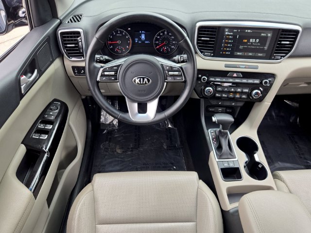 2022 Kia Sportage EX - Photo 13