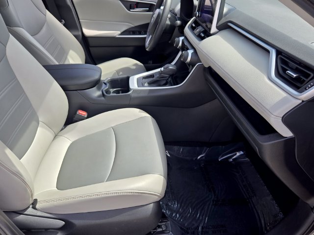 2023 Toyota RAV4 XLE Premium - Photo 16