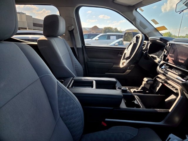 2024 Toyota Tundra SR5 - Photo 9