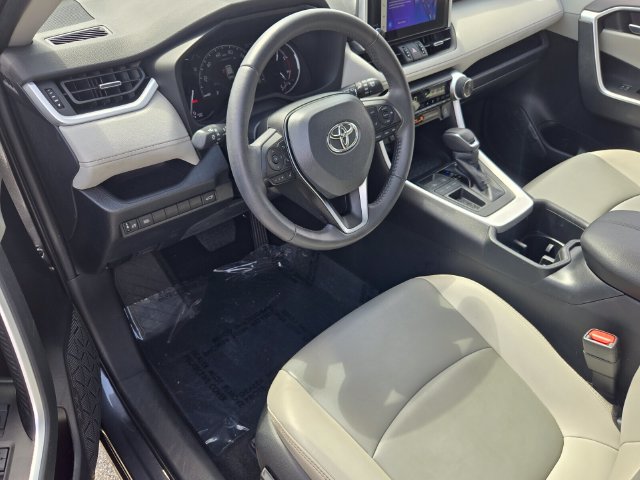 2023 Toyota RAV4 XLE Premium - Photo 8