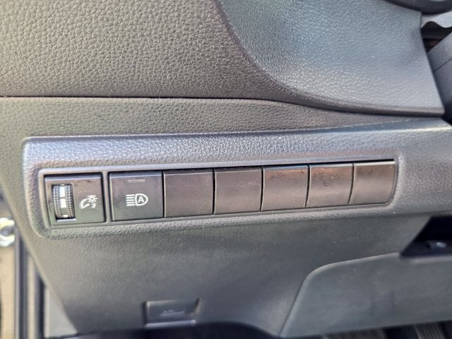 2024 Toyota Corolla LE - Photo 25