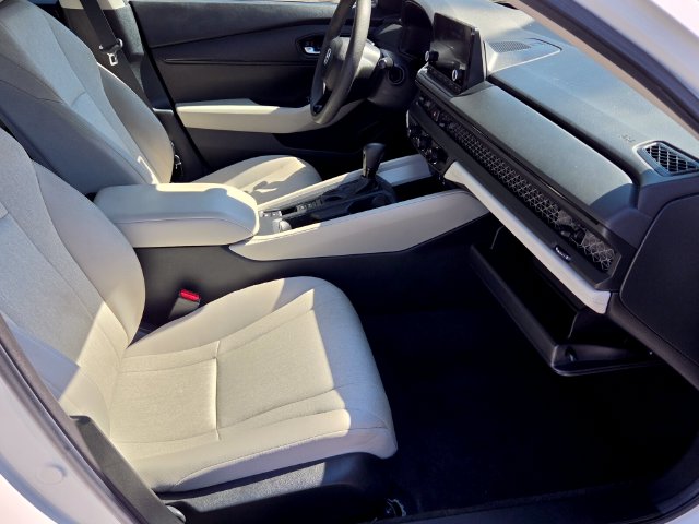 2024 Honda Accord LX - Photo 16