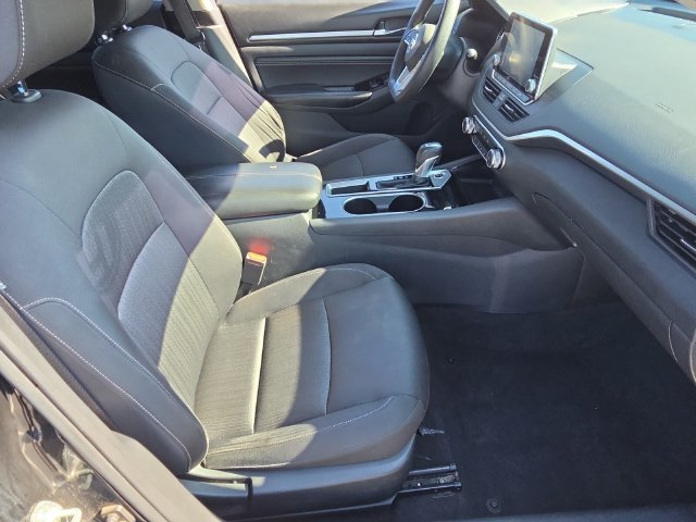 2021 Nissan Altima SV - Photo 17