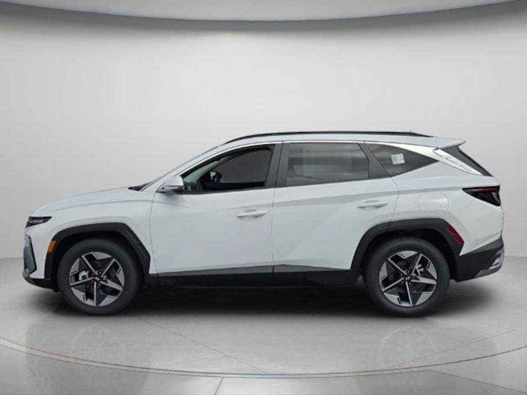 New 2026 Hyundai Tucson SEL Premium FWD SUV