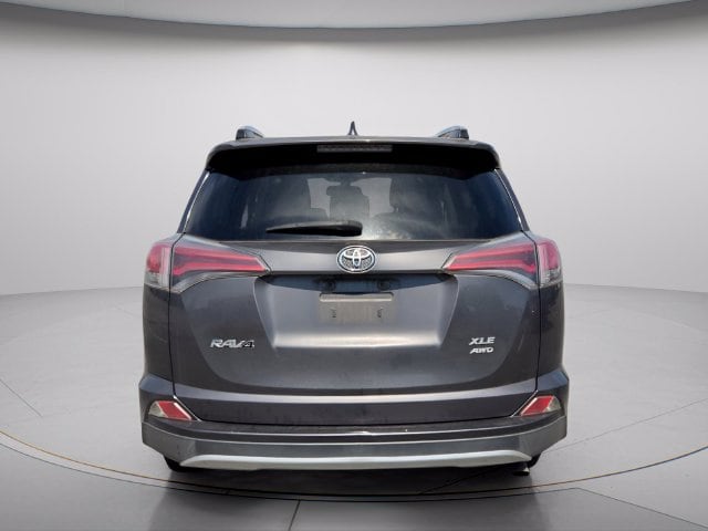 2016 Toyota RAV4 XLE - Photo 8