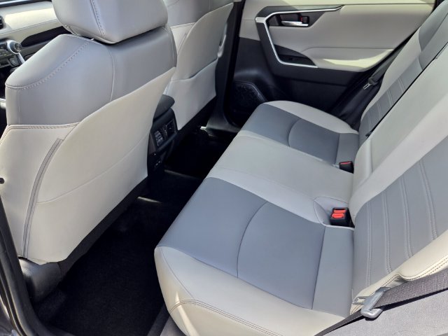 2023 Toyota RAV4 XLE Premium - Photo 9