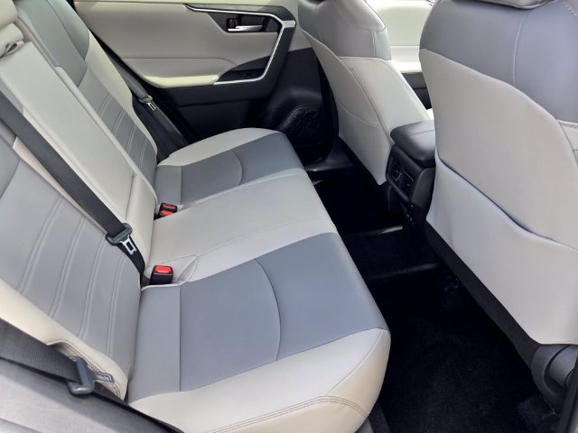 2023 Toyota RAV4 XLE Premium - Photo 14