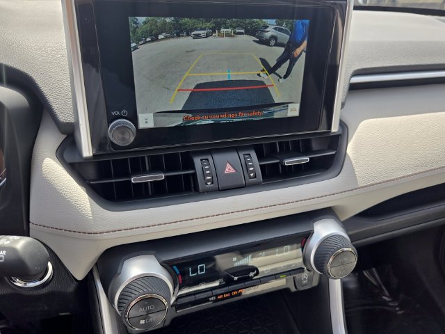 2023 Toyota RAV4 XLE Premium - Photo 21