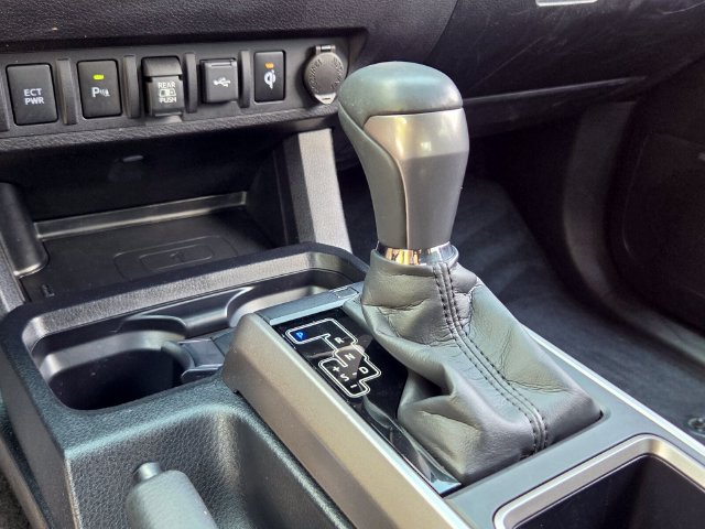 2022 Toyota Tacoma Limited - Photo 22