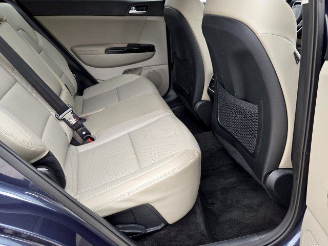 2022 Kia Sportage EX - Photo 15