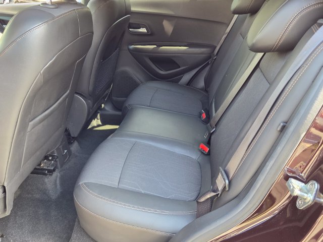 2020 Chevrolet Trax LT - Photo 13