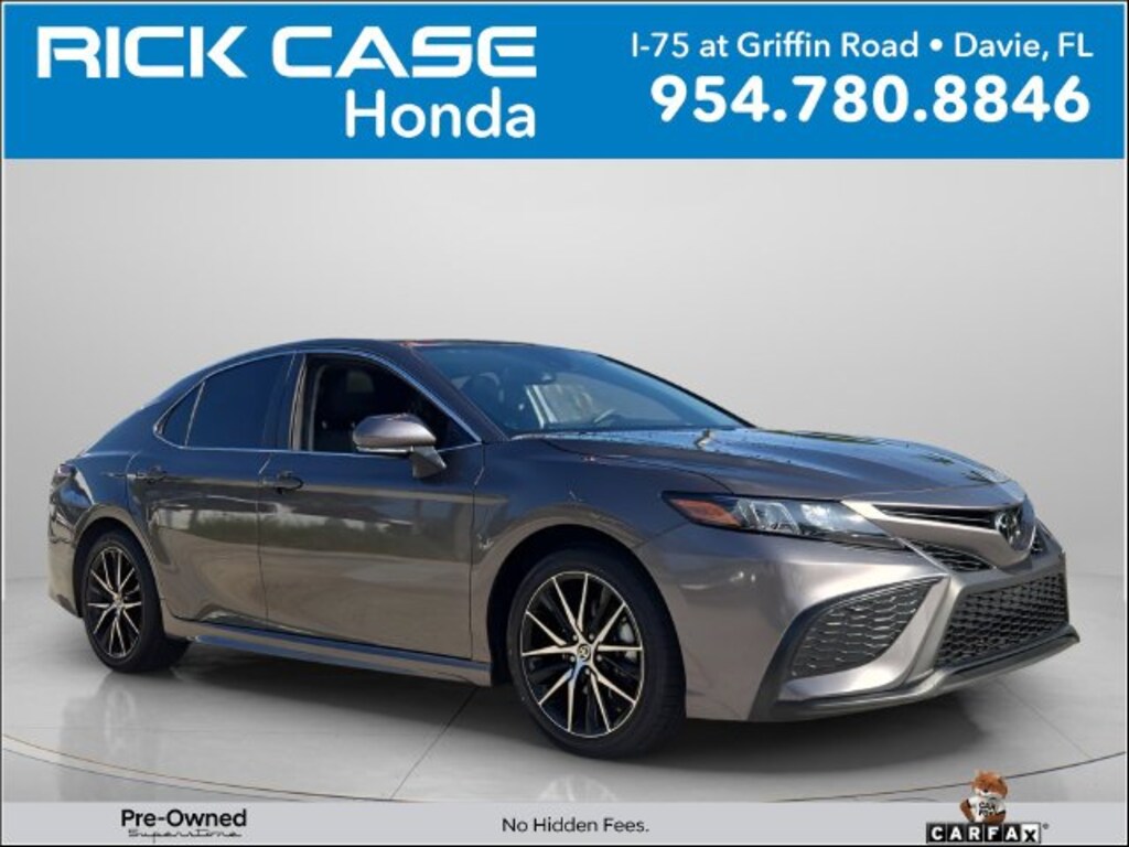 Used 2024 Toyota Camry SE Sedan