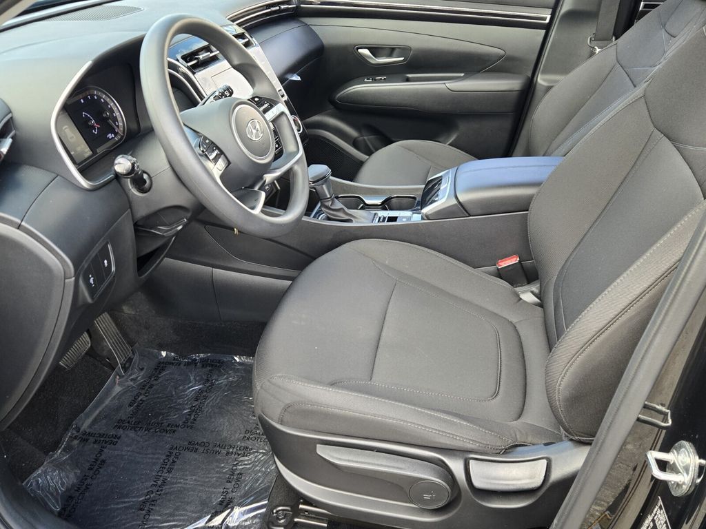 2024 Hyundai Tucson SE - Photo 10