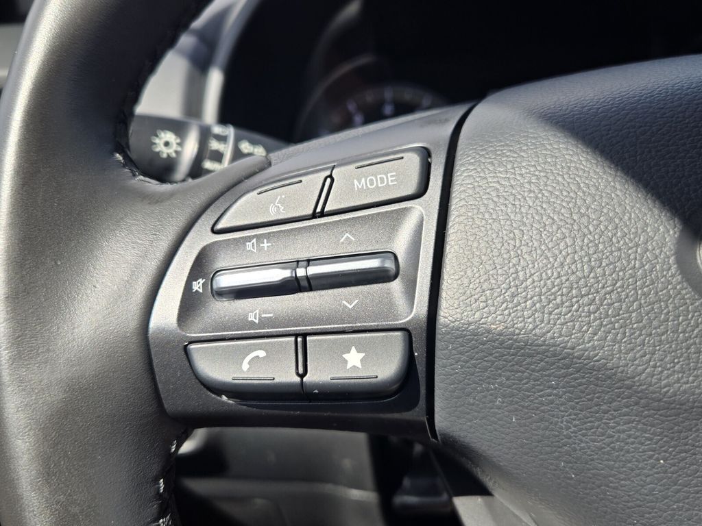 2023 Hyundai Kona SEL - Photo 22