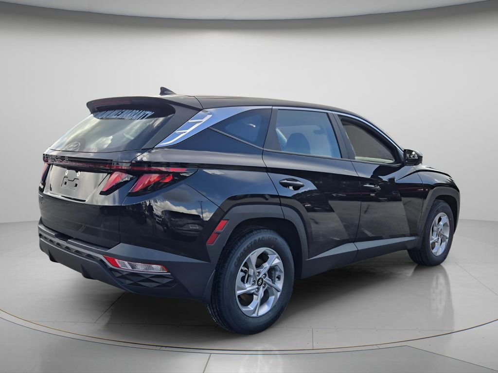2024 Hyundai Tucson SE - Photo 8