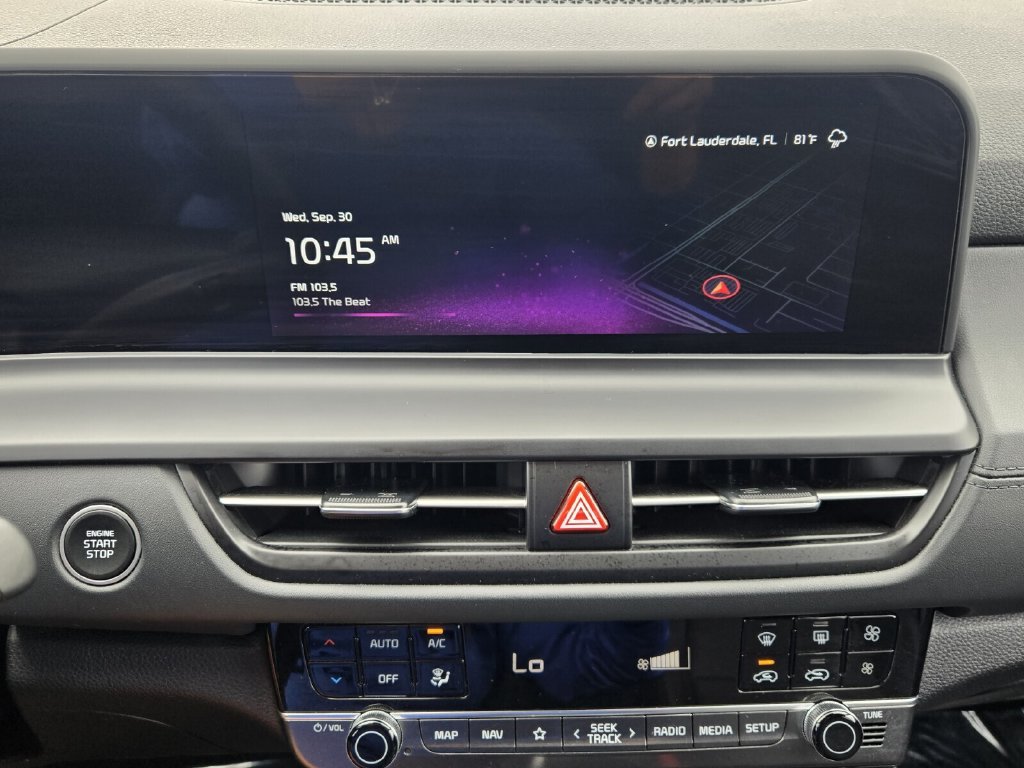 2024 Kia Seltos EX - Photo 18