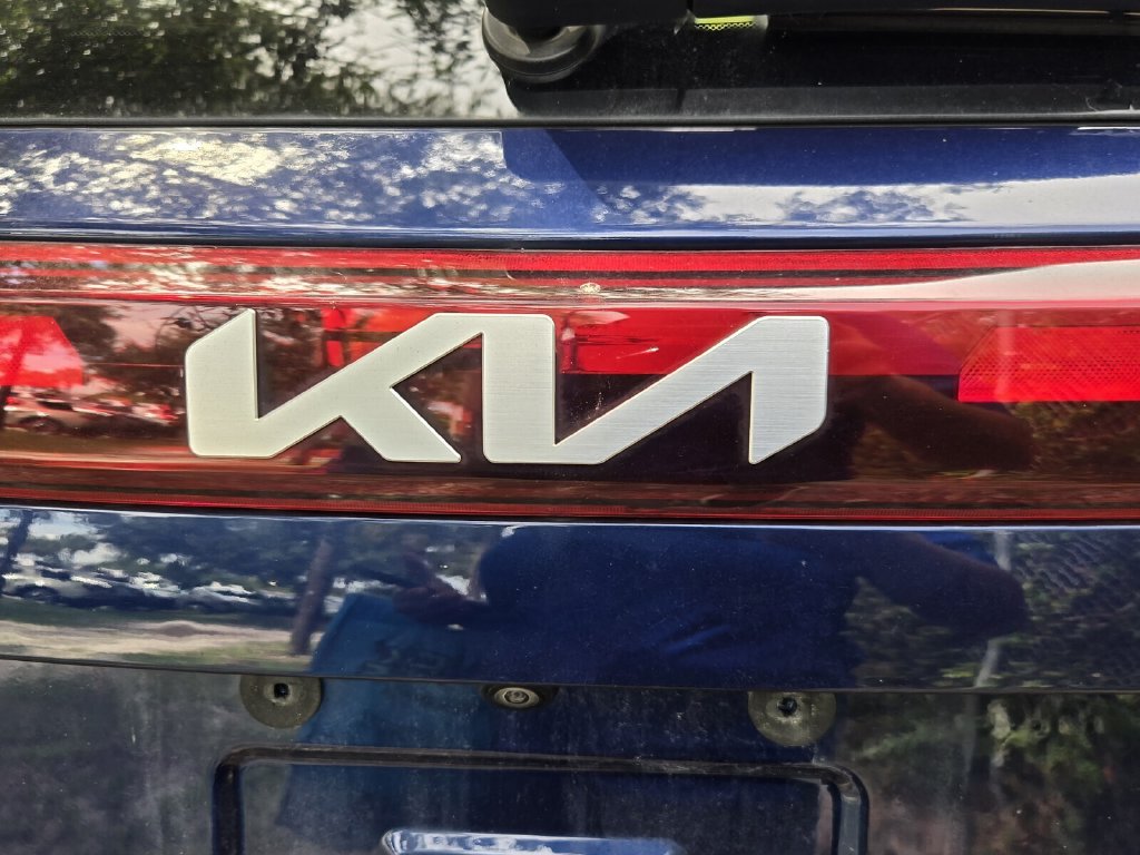 2025 Kia Seltos EX - Photo 9