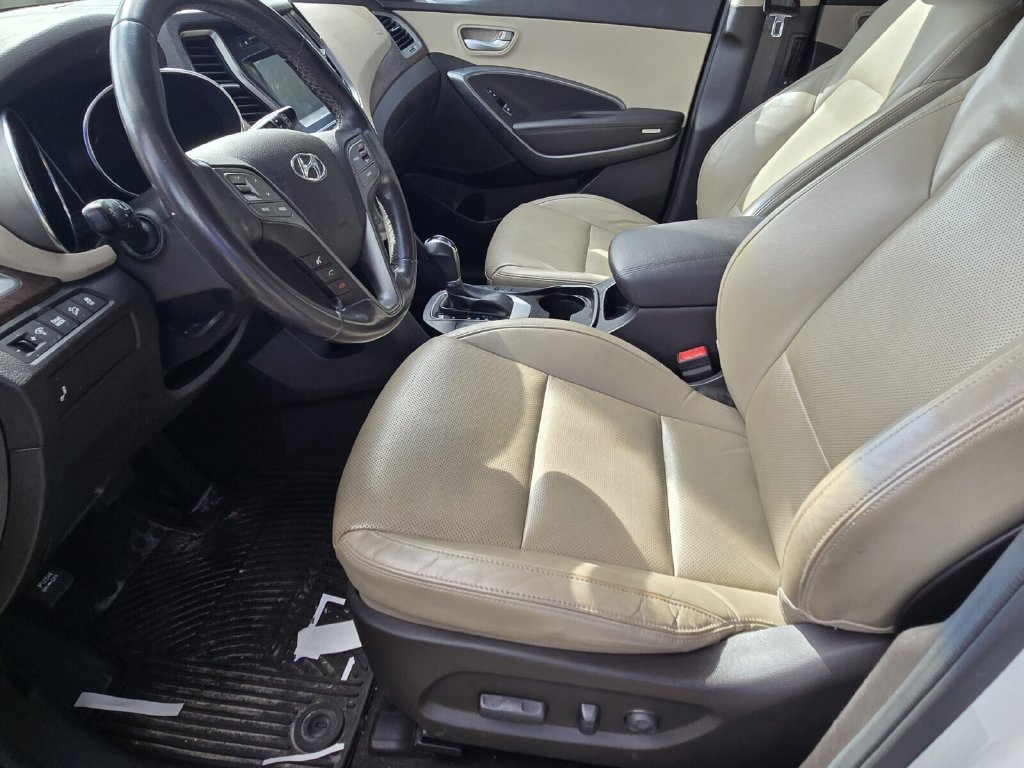 2017 Hyundai Santa Fe Limited - Photo 11