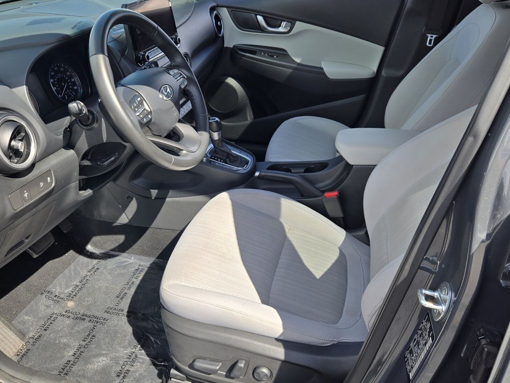 2023 Hyundai Kona SEL - Photo 10