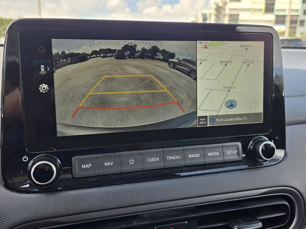 2023 Hyundai Kona SEL - Photo 20